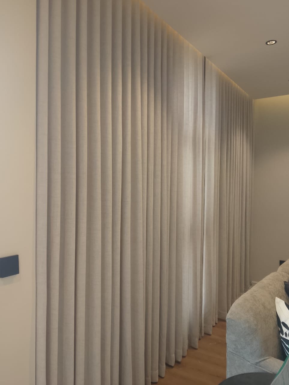 ستائر بتصميم أنيق